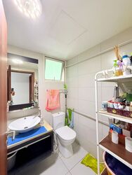 1 Canberra (D27), Condominium #595130111